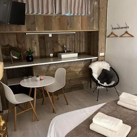 Ruime Luxe Kamer In Centrum Brugge Met Badkamer! Εξωτερικό φωτογραφία