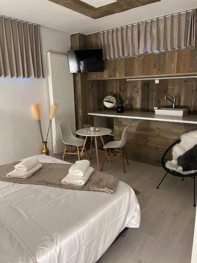 Ruime Luxe Kamer In Centrum Brugge Met Badkamer! Εξωτερικό φωτογραφία